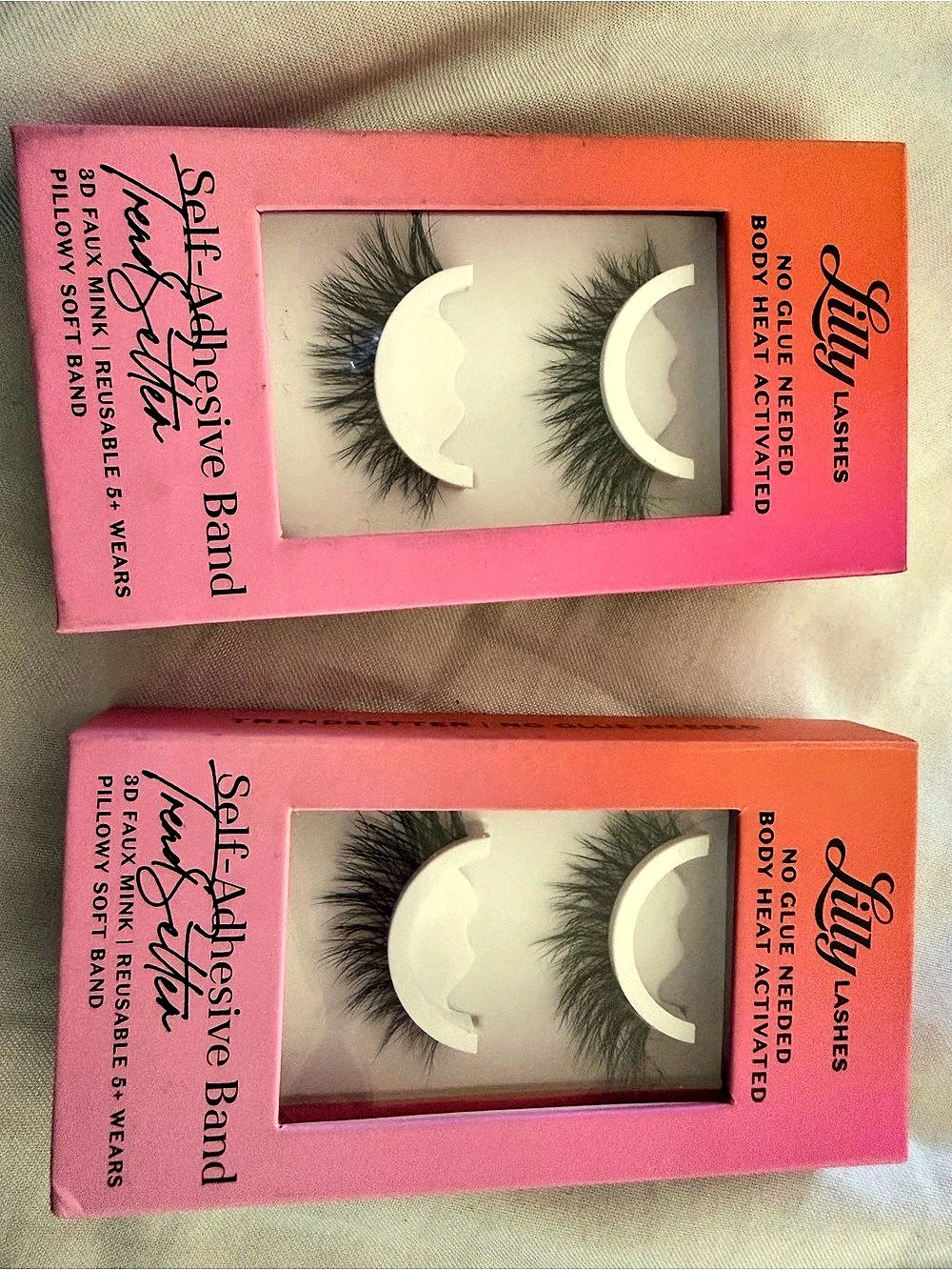Lilly Lashes Self-Adhesive Band TrendSetter False Eyelashes 2-Piece Set Black